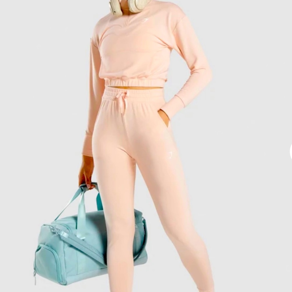 Cute never worn two piece active wear set